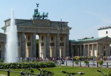 A Vegan and Vegetarian Traveller’s Guide to Berlin, Germany Brandenburg gate Berlin summer